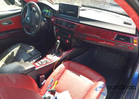 2009 BMW 328I xDrive z USA, uszkodzony, nr VIN WBAWV535X9P081087